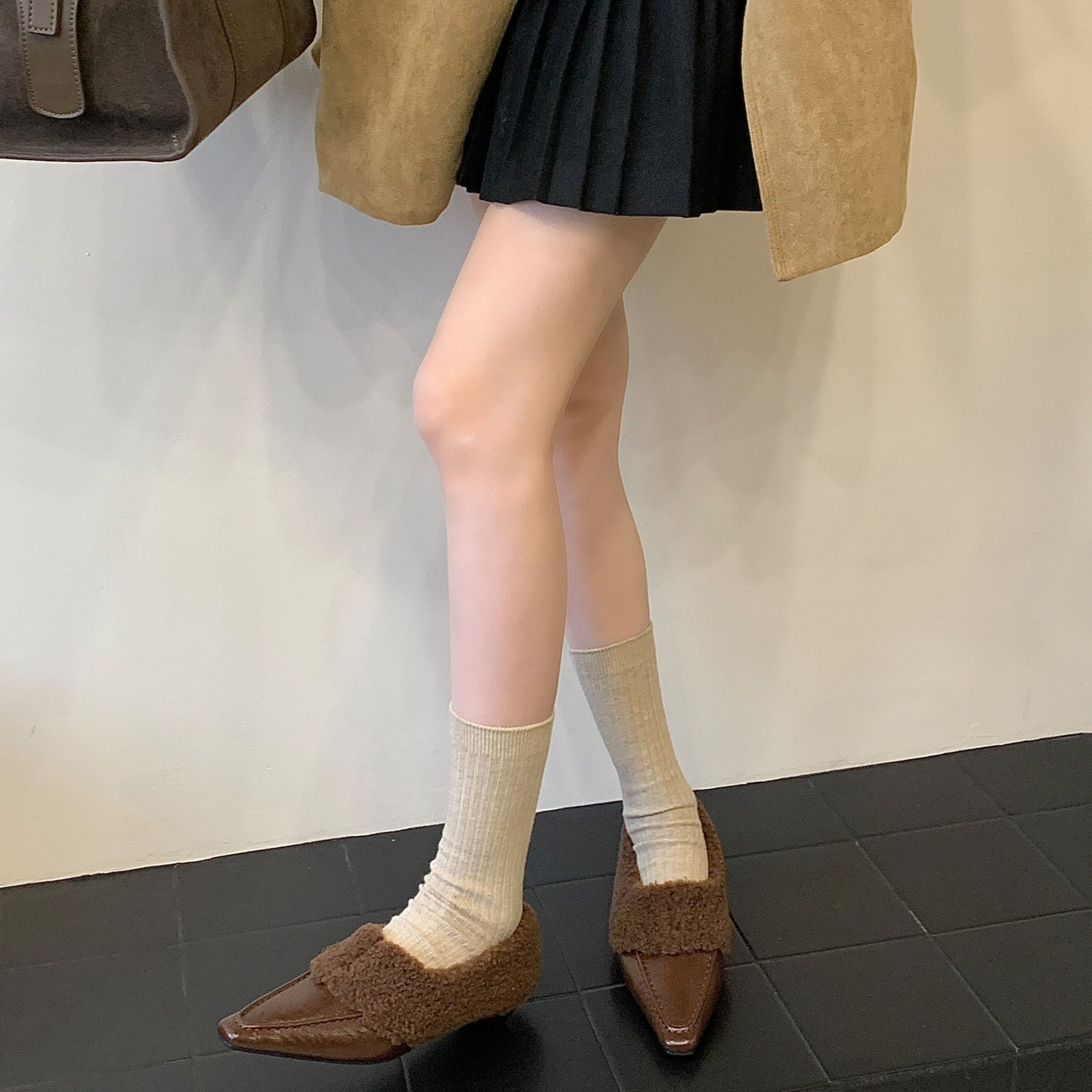 2025 New Winter Fleece Flat Shoes Women's Square Toe Comfortable Shallow Mouth Lamb Wool Casual Shoes - Image 5