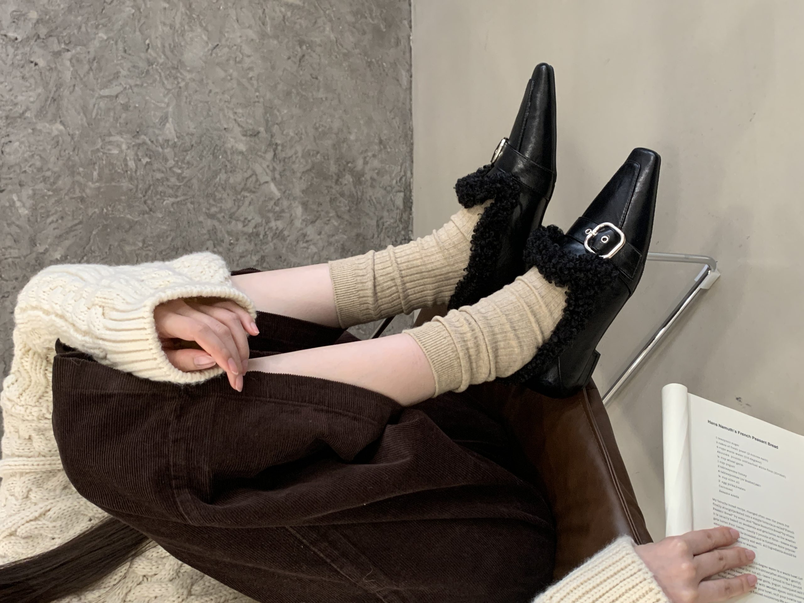 2025 New Winter Korean Square Toe Chunky Heel Furry Shoes Comfortable Deep Mouth Women's Shoes - Image 2