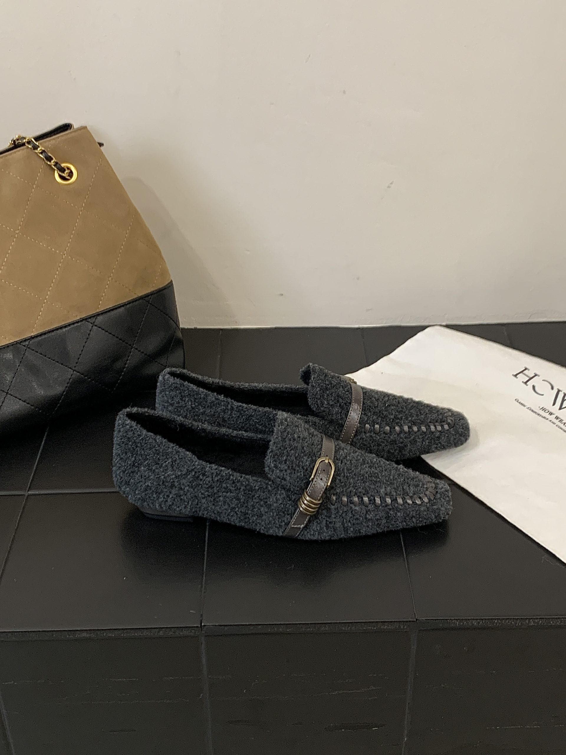 2025 New Winter Fashion Pointed Toe Chunky Heel Fleece Lined Warm Women's Slip On Shoes - Image 4