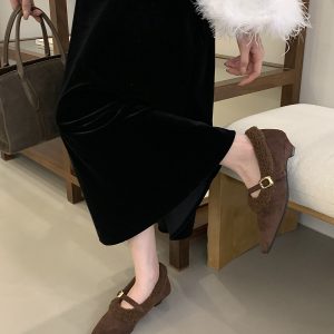 2025 New Winter Furry Pointed Toe Low Heel Lined Collar Chunky Heel One-Strap Fashion Comfort Women's Shoes