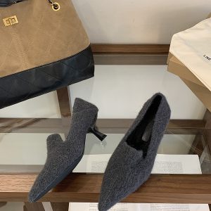 2025 New Winter Women's Pointed Toe Kitten Heel Faux Fur Slip-On Shoes