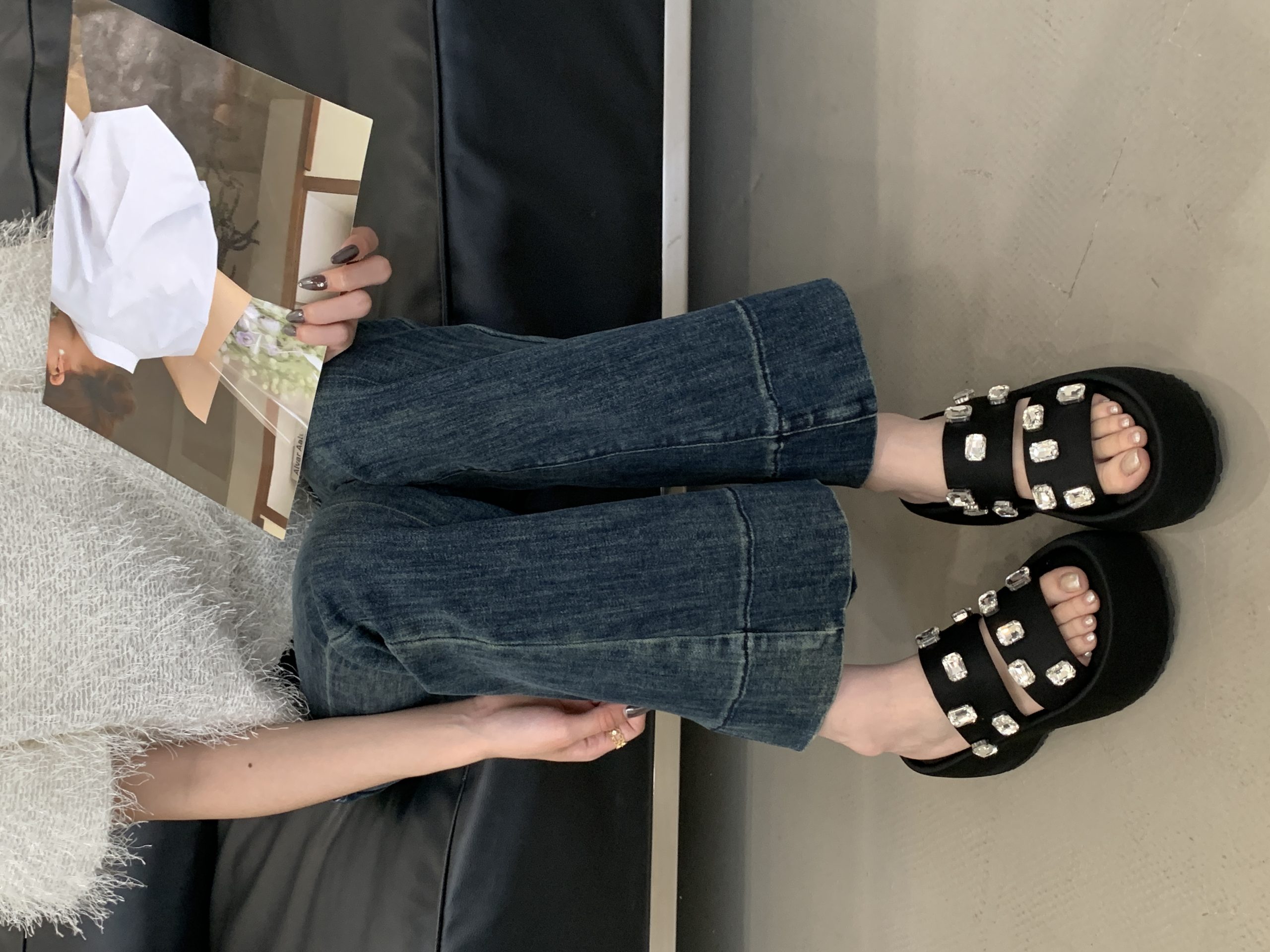 2026 New Summer Lightweight Rhinestone Double Strap Thick Sole Platform Wedge Slippers for Women - Image 3