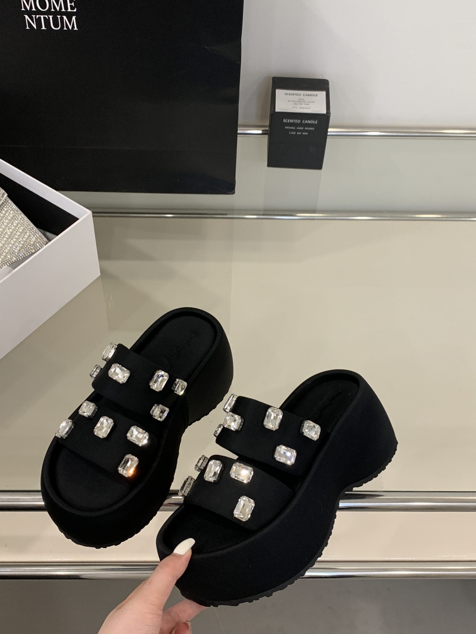 2026 New Summer Lightweight Rhinestone Double Strap Thick Sole Platform Wedge Slippers for Women - Image 4