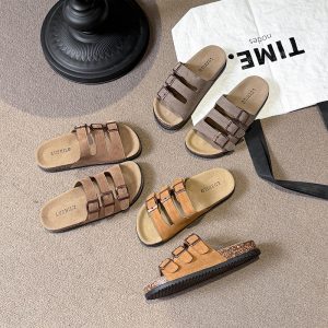 2026 New Korean Style Summer Women's Fashion Casual Comfortable Slippers Thick Sole Beach Shoes