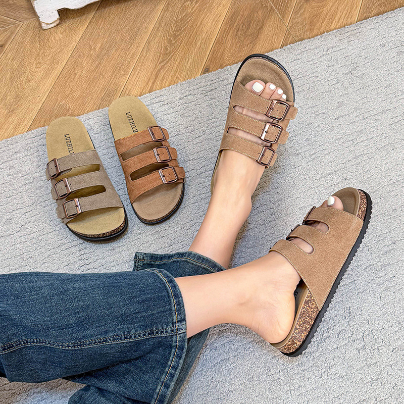 2026 New Korean Style Summer Women's Fashion Casual Comfortable Slippers Thick Sole Beach Shoes - Image 4